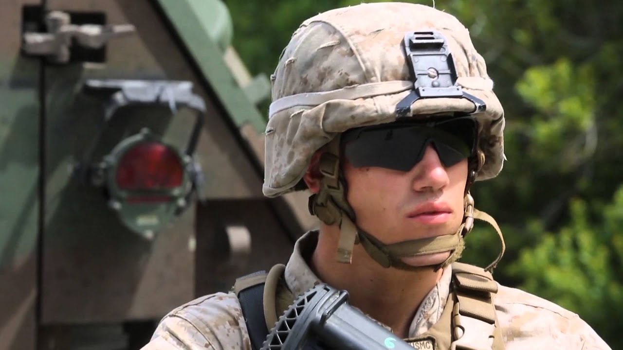 Counter-IED training with Marines and sailors