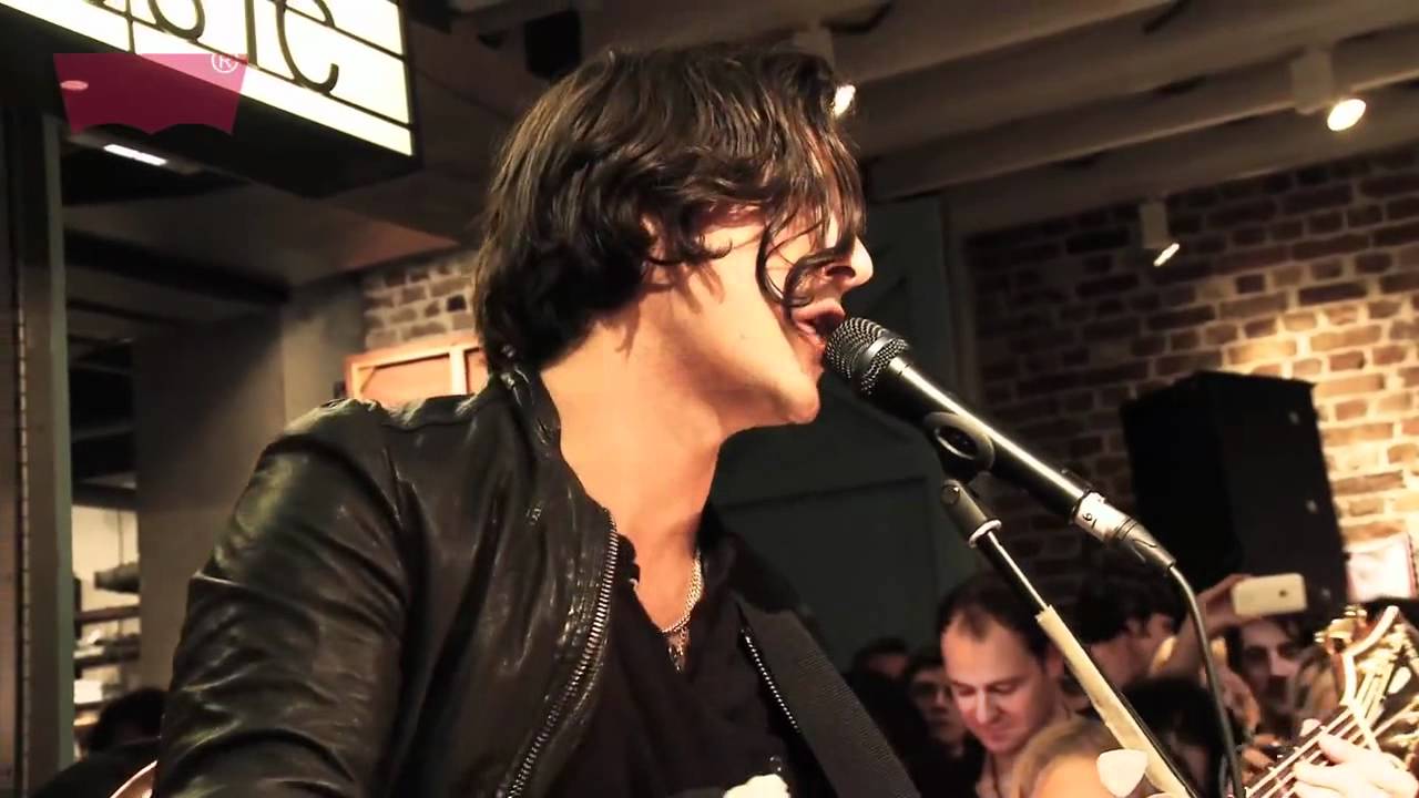 Carl Barât- Deadwood (live at LEVI's Music Craft 2010) HD
