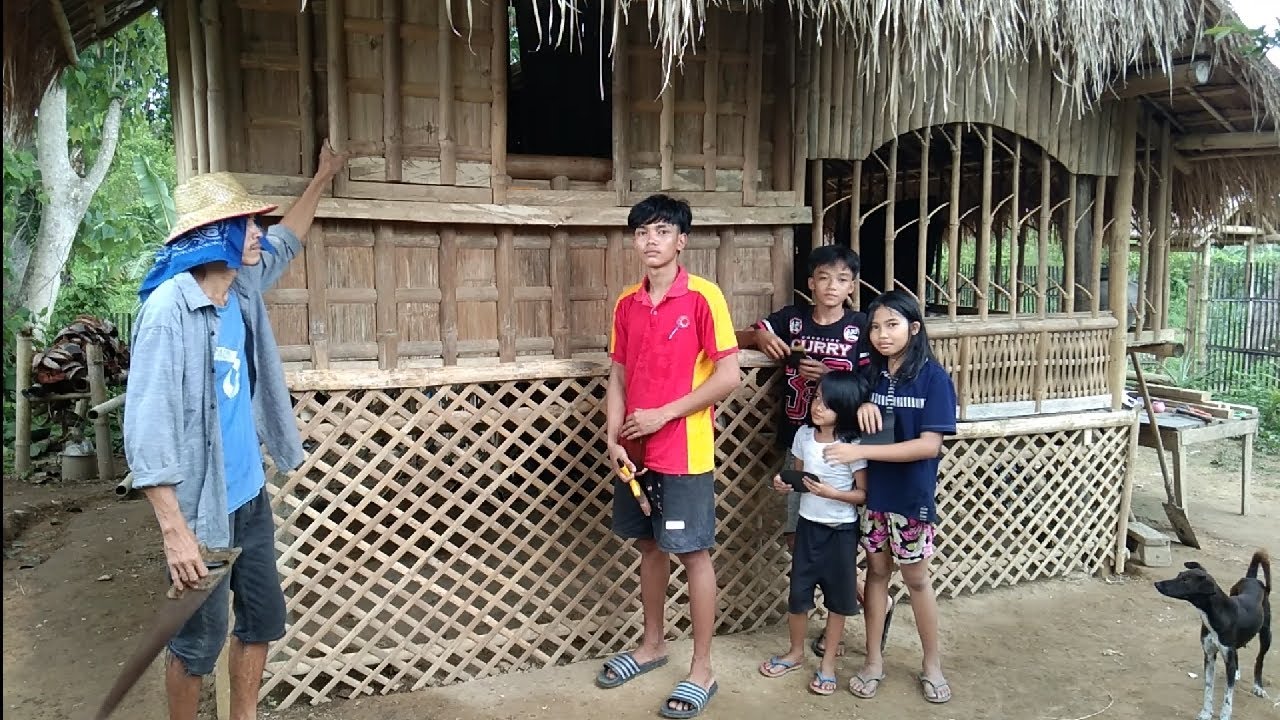 The making of our cute little bamboo house part 3