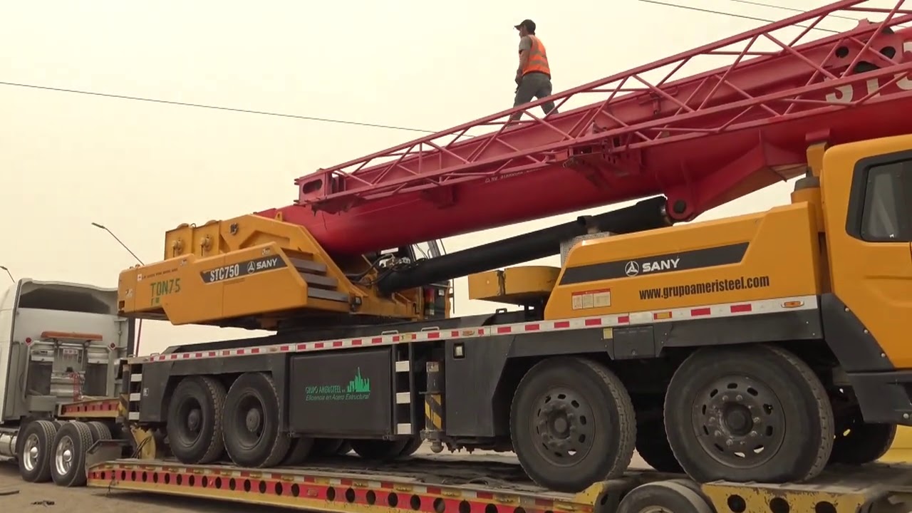 TRANSPORTANDO GRUA SANY DE MEXICALI A TIJUANA.