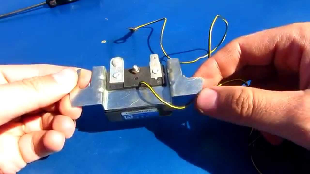 Car Alternator Voltage Regulator (12Vcc, DF, B+)