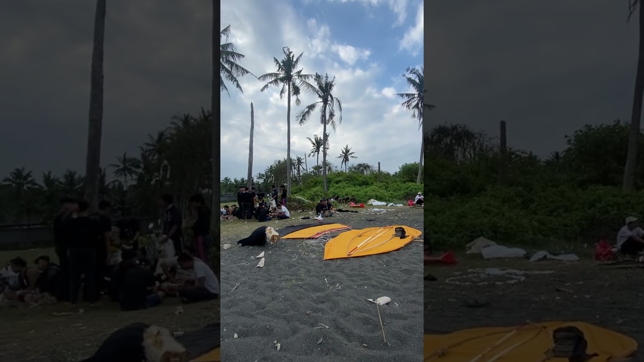 Layangan di pantai Saba bali 