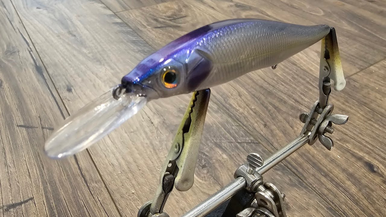 Airbrush painting a MB Vision 110+1