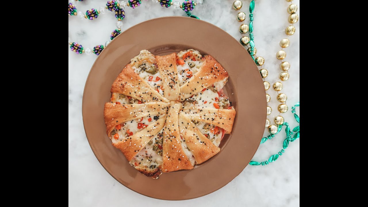 Muffuletta King Cake