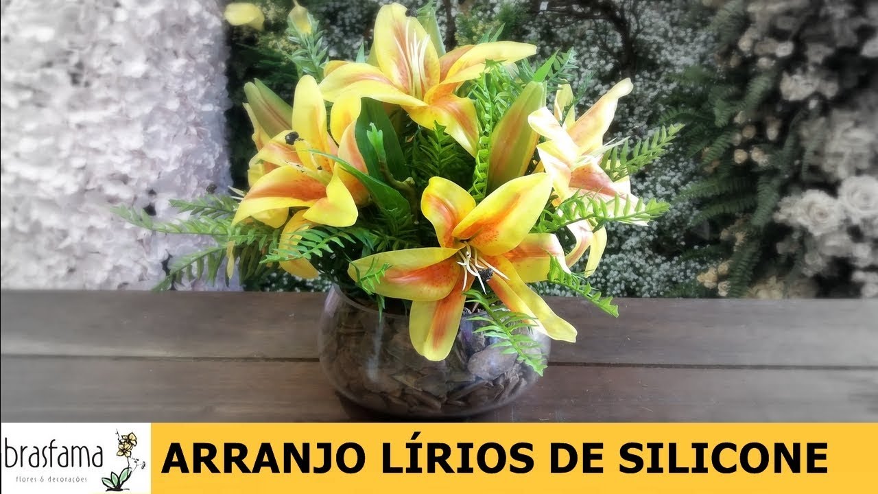 ARRANJO DE LÍRIOS