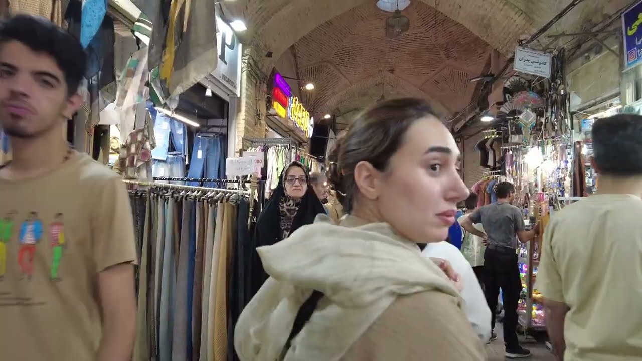Exploring Isfahan's Grand Bazaar | Naqsh-e Jahan Square Walking Tour #isfahan #iran #grandbazaar
