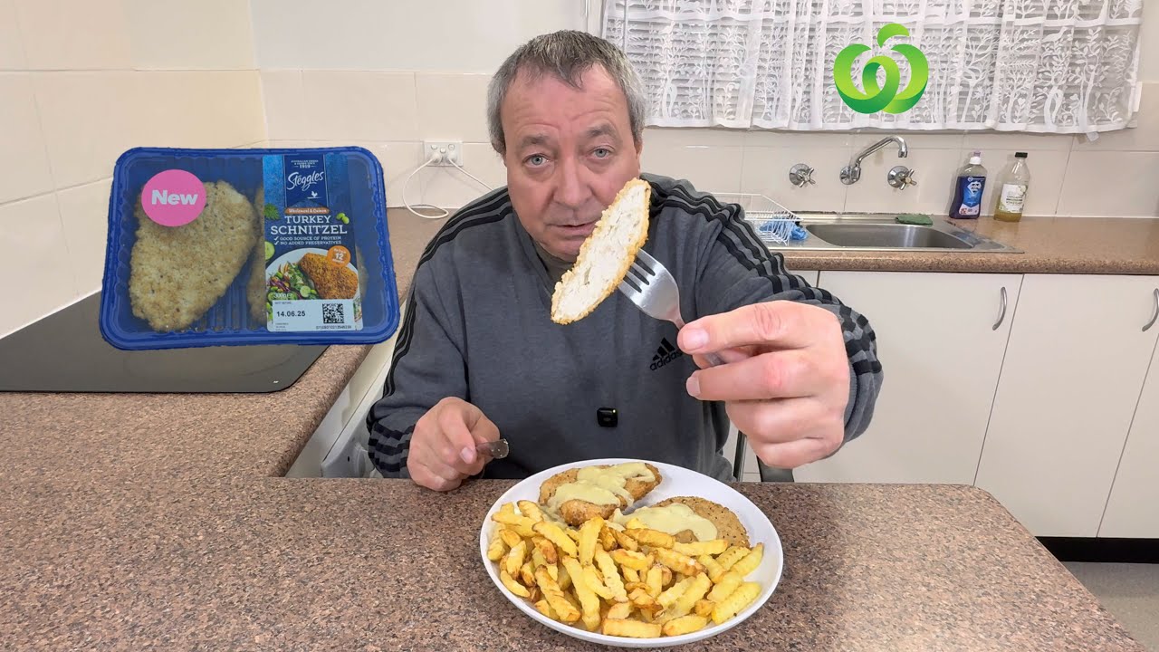 Turkey Schnitzel Chips & Gravy For Dinner ( Woolworths New Turkey Schnitzel )