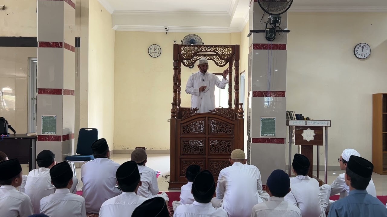 Khutbah Jum'at : Nasihat Menjelang Liburan Semester Santri Ponpes Riyadhussholihiin Pandeglang