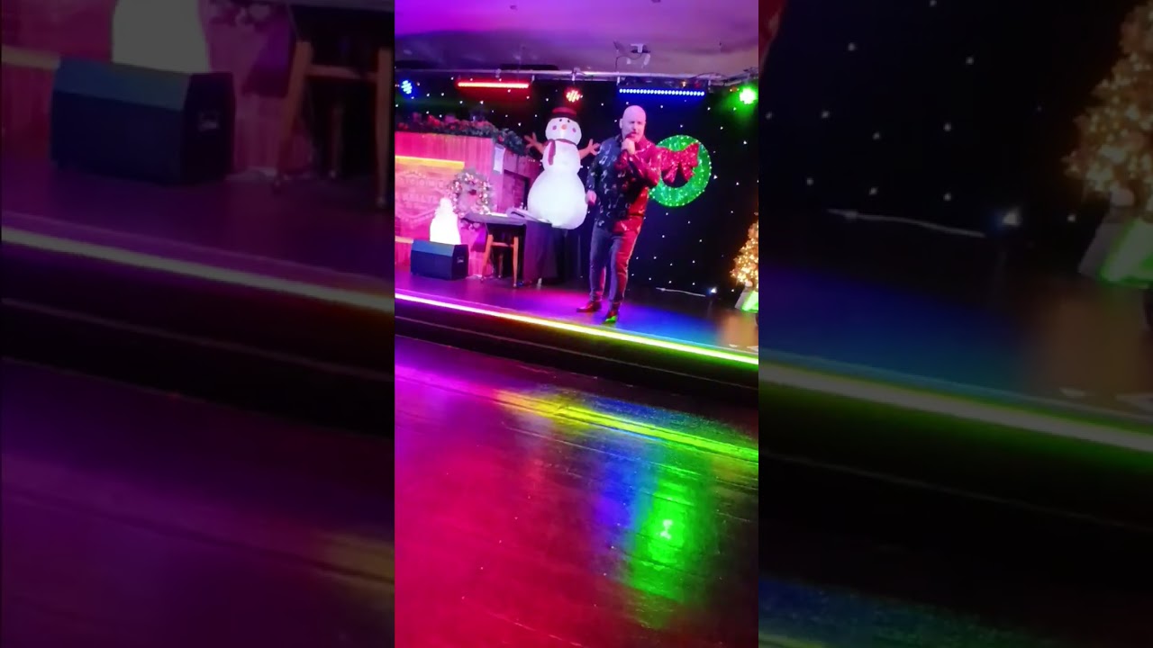 Dave Bear hosting the Show at Ma Kelly's on the Prom in Blackpool 