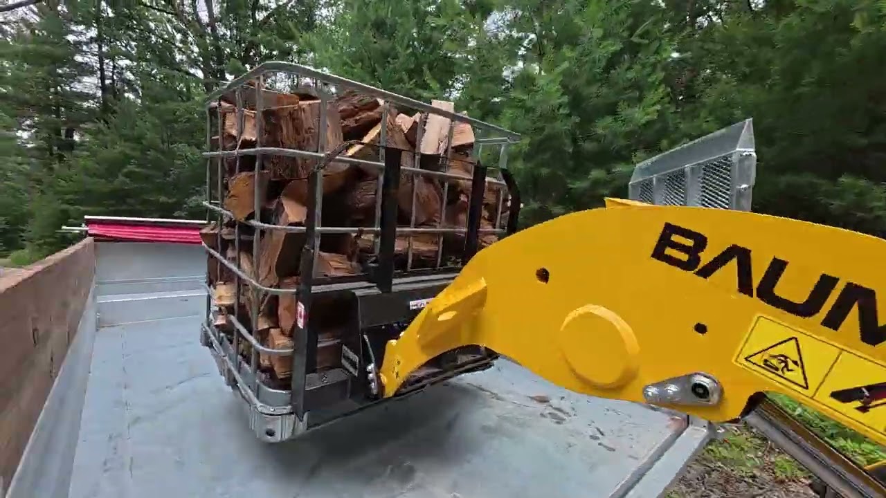 TRL630D 2-speed Tracked Mini Skidsteer - Customer In Action