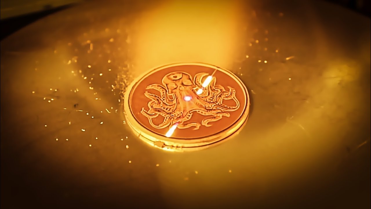 ComMaker B4 Fiber Laser Engraver - 3D Laser Engraving Metal