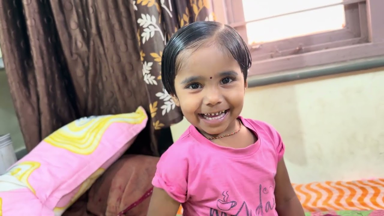 पिहू एकटीच खेळतीय☺️ कृष्णा गेला स्कूलला☺️ #vlog  