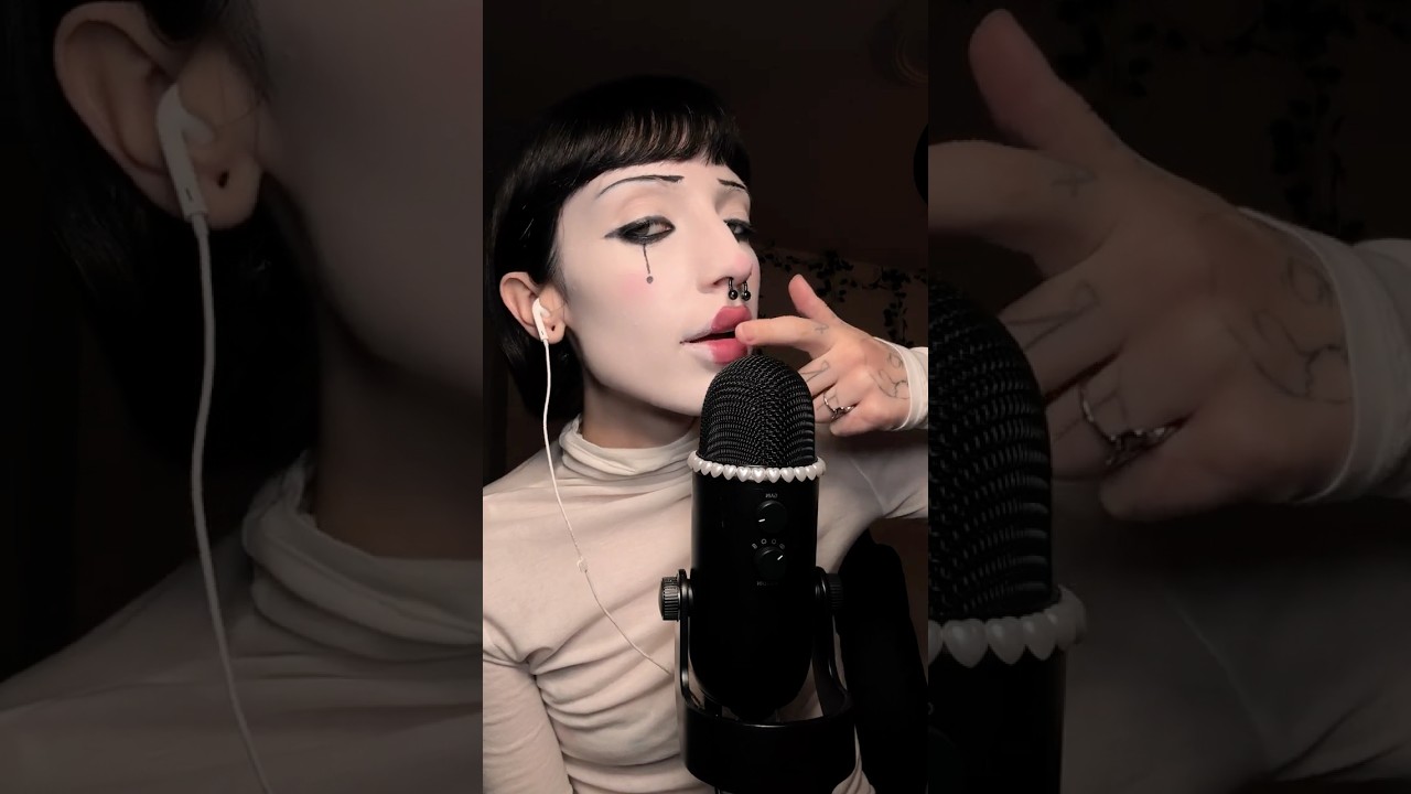 Sticky Lips ASMR