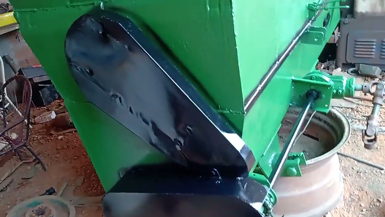 misturador de ração , silagem capim soja