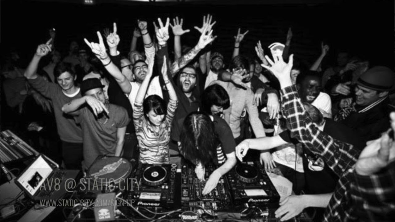 AV8 PARTY BREAKS / DJ LBR - 4 THE LADIES