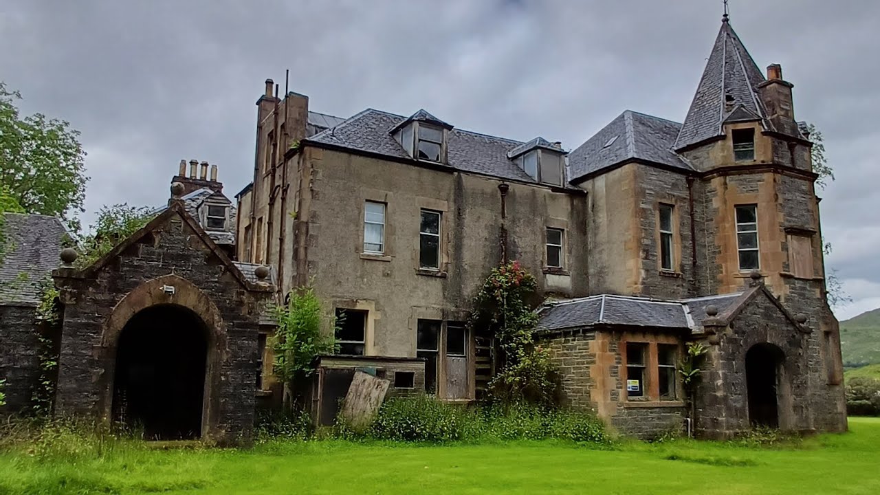 Exploring the abandoned Inverailort House