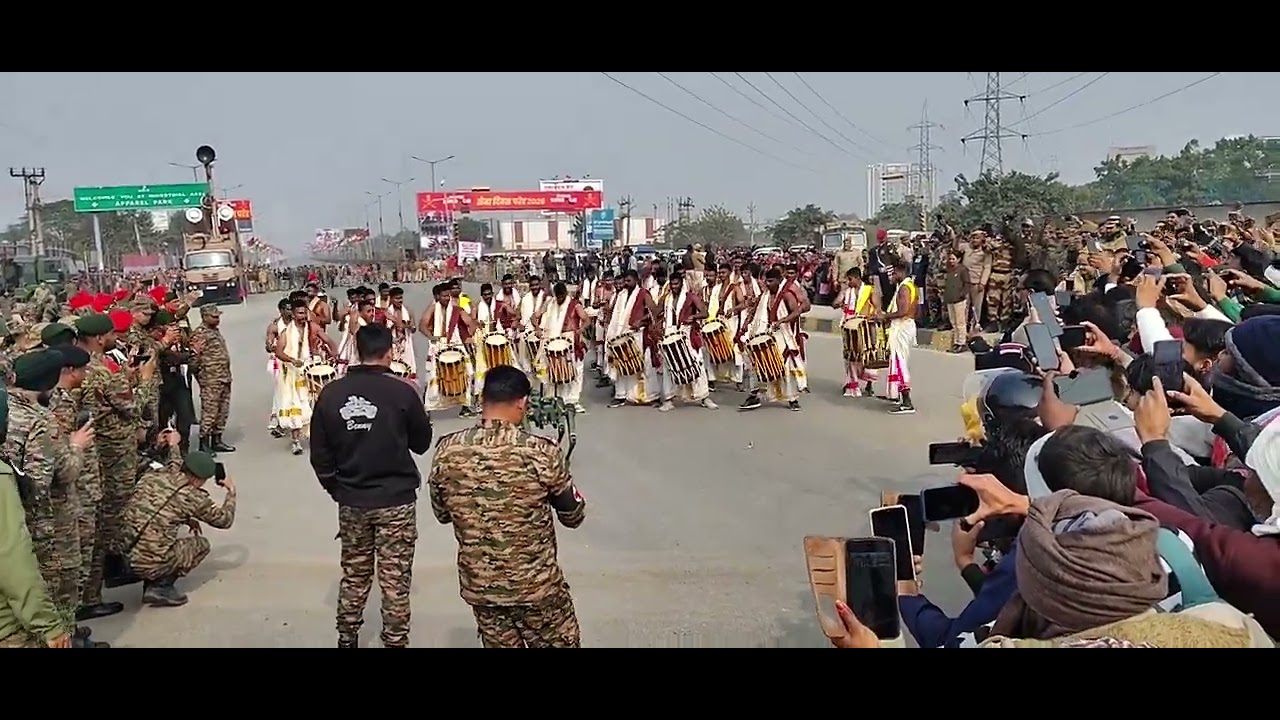 Indian army  parade jaipur me Robot dogs dance 