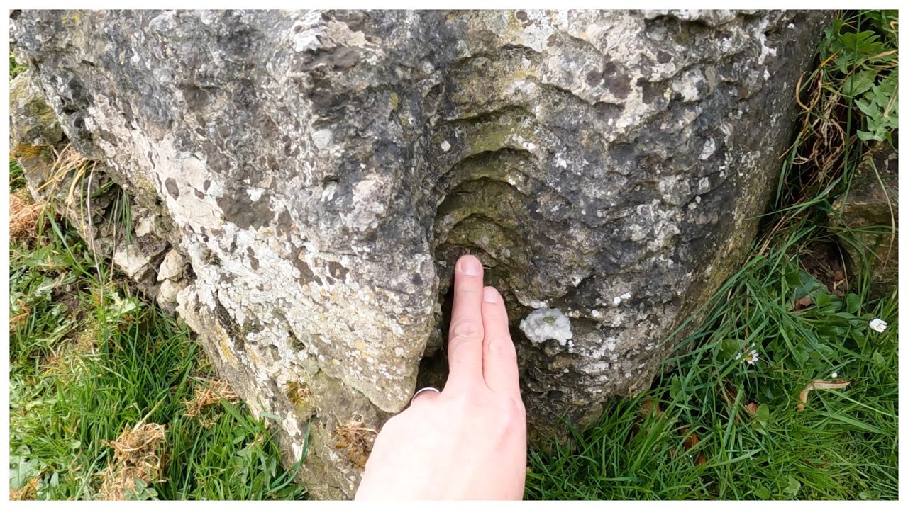 Addington Village, Croydon - some mysterious stones, why are they there?