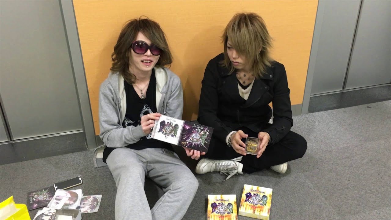 SCREW BEST 「Brilliant」3月30日RELEASE。withマナブ。