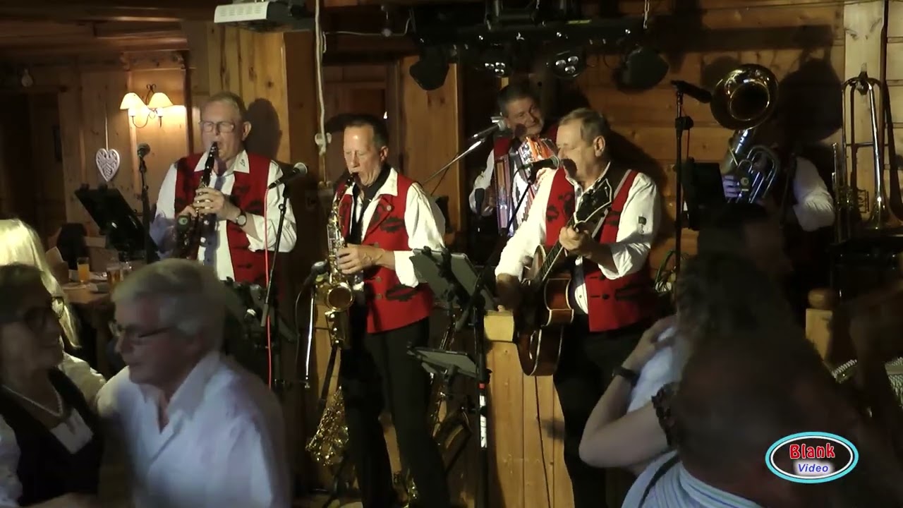 Orginal Almrauschklang -- Auf der Wochenbrunner Alm