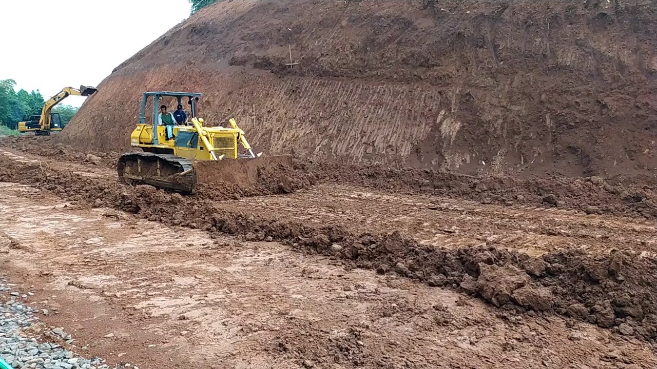 Pembangunan jalur kereta api jalur ganda antara ciomas-maseng lintas Bogor-Sukabumi