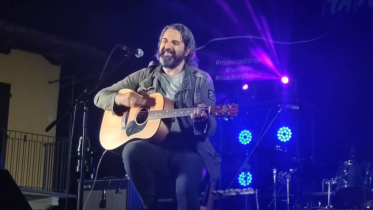 Omar Pedrini (cover Neil Young) - Hey hey, my my - Live Roddino (CN) 27/07/2024