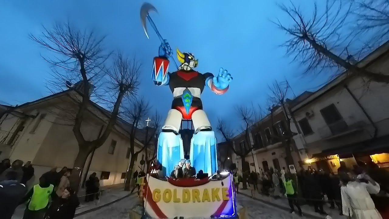 Carnevale Apricena 2023 Carro Goldrake