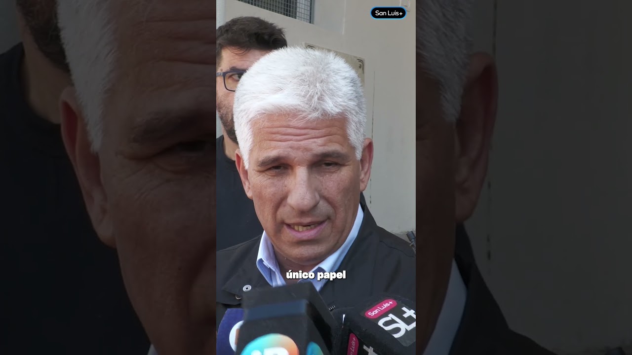 El gobernador de San Luis, Claudio Poggi vot&oacute; en la Escuela Normal Juan Pascual Pringlesc3   poggi