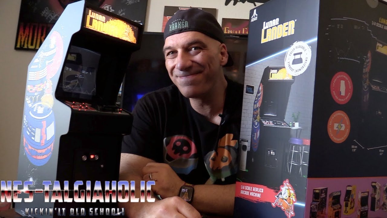 Практический обзор: новая мини-аркада от Quarter Arcade в масштабе 1/4, изображающая лунный модуль!