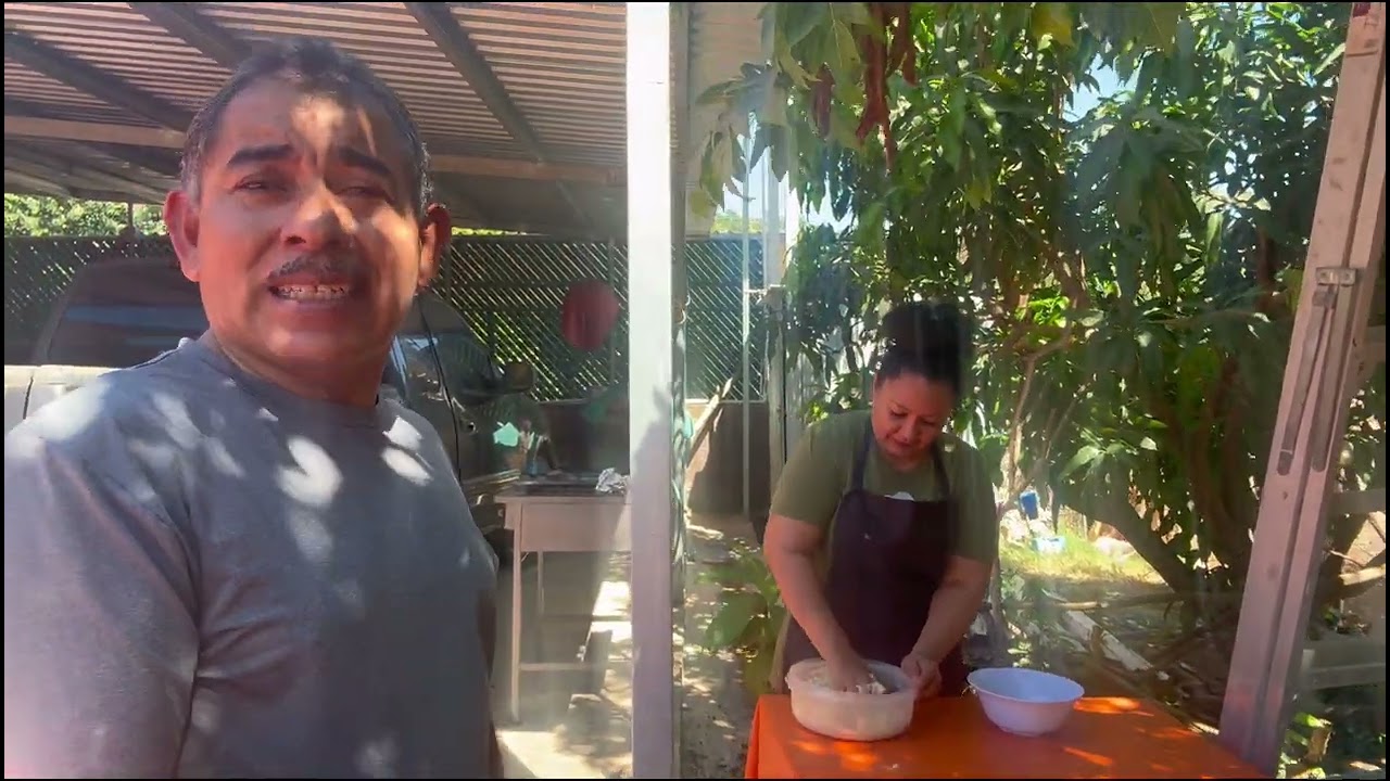 CASI SE QUEMA LAS PLUMAS , EL COTORRO.!!