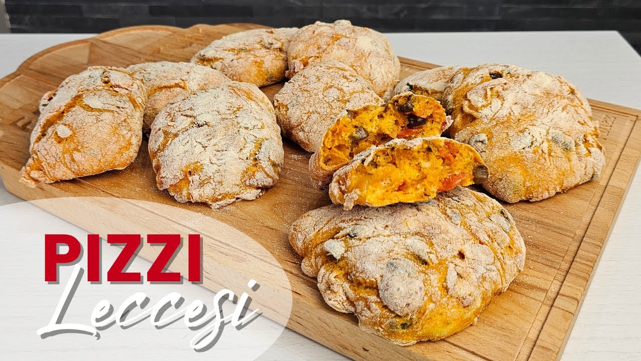 PIZZI LECCESI | Ricetta tipica salentina | Focacce con semola super farcite!