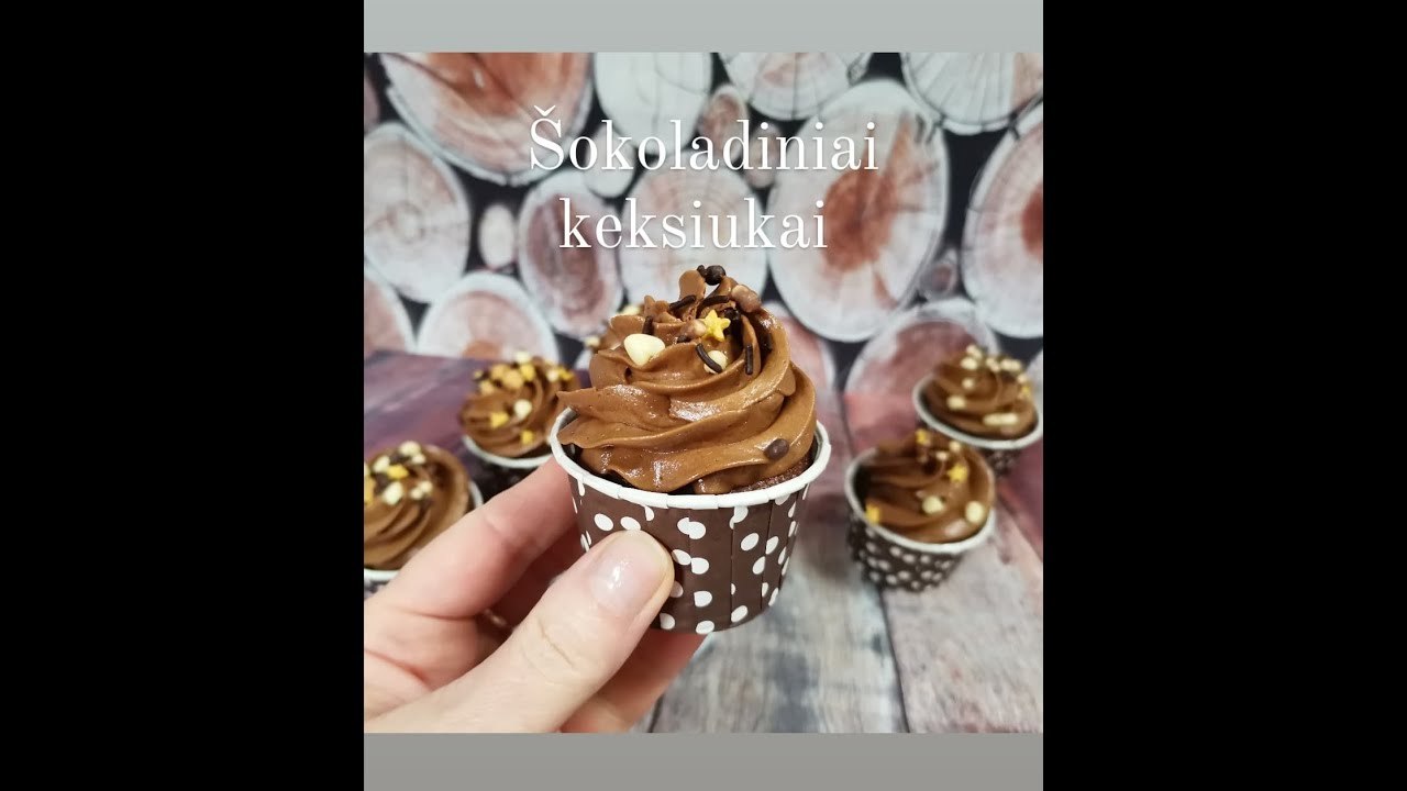 Šokoladiniai keksiukai / Chocolate cupcakes