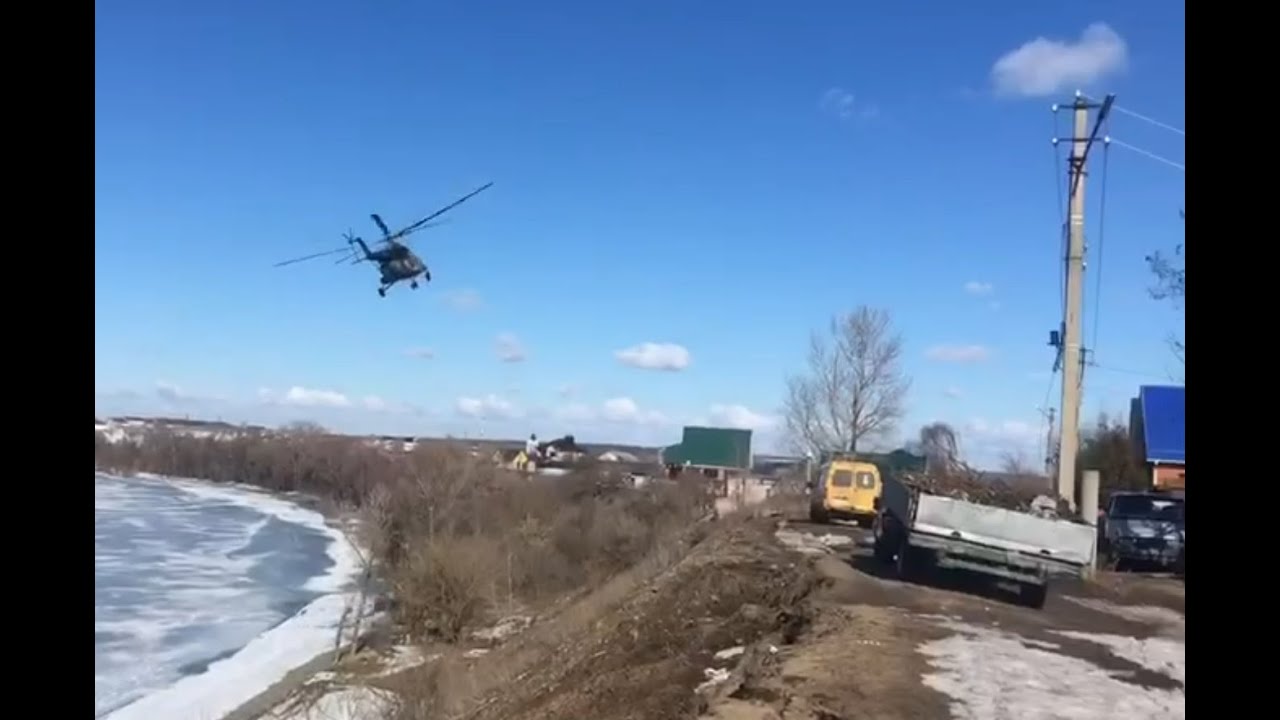Russian Mi-8 Helicopter in Voronezh Collides With Electric Cables