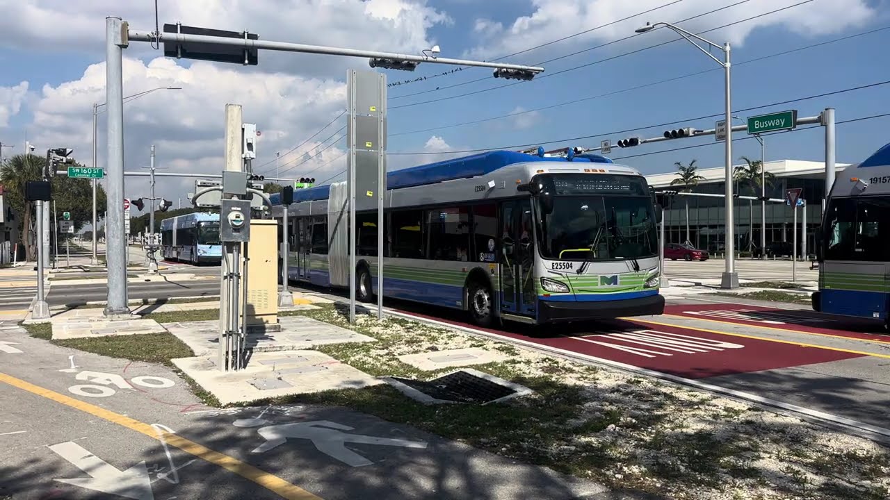 Addicted To Spotting | 160 Street Busway Crossing Gate For Buses | Miami-Dade Transit
