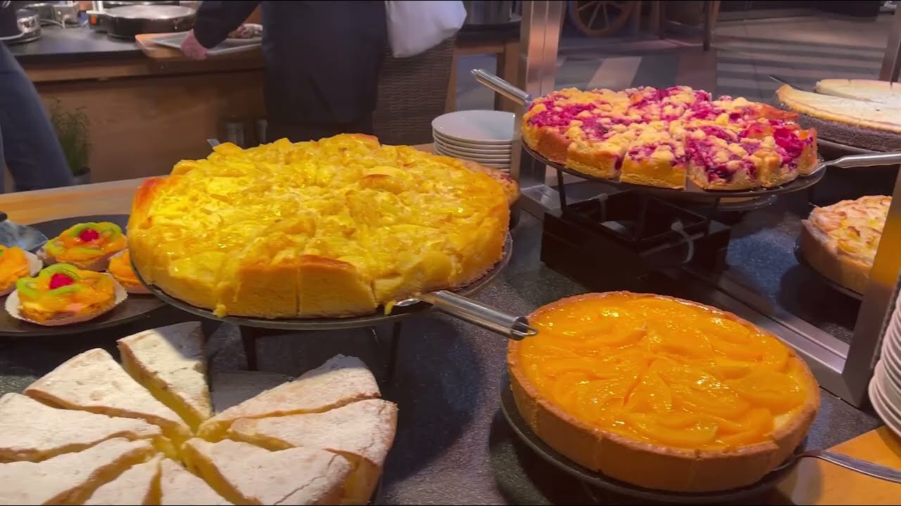 خريجة للفطور بعيد عصداع الاطفال وراجل 😂تمتعوا معي بفطور في اي بي في احسن مكان في ميونخ يله اشباغ😍