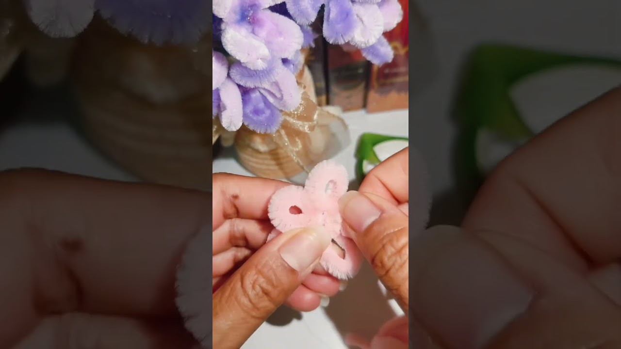 Sakura pipe cleaner #carft #diy #pipecleanercrafts #handmade #Sakura #flower #sweetflower
