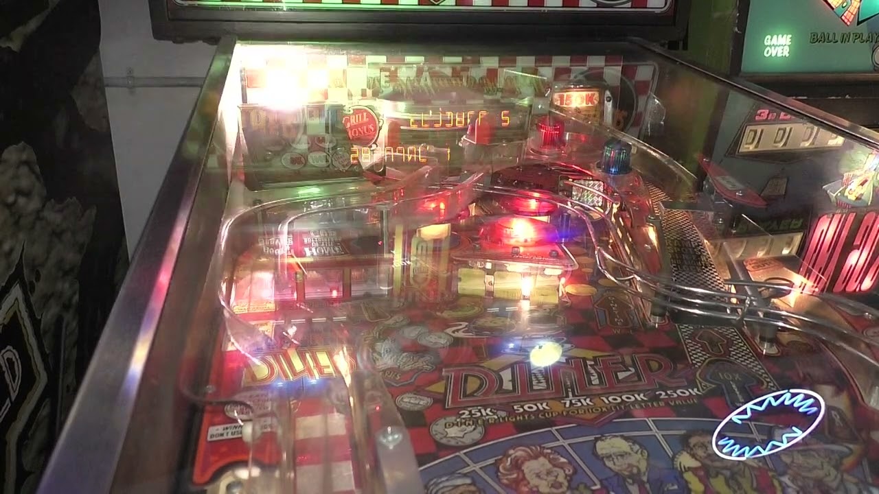 Getting kick out hole with right flipper, and oh no! Someone had to reset their game on Houdini