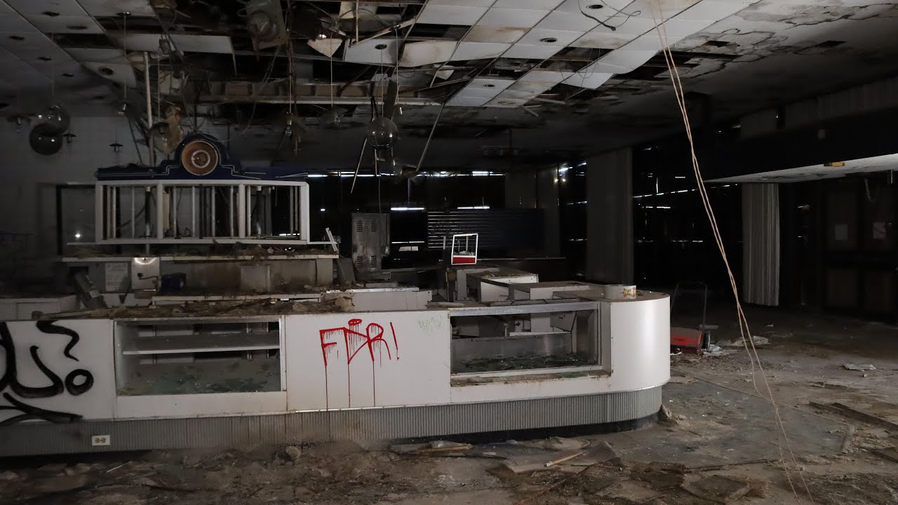 Exploring an Abandoned NJ Movie Theater (NOW DEMOLISHED)