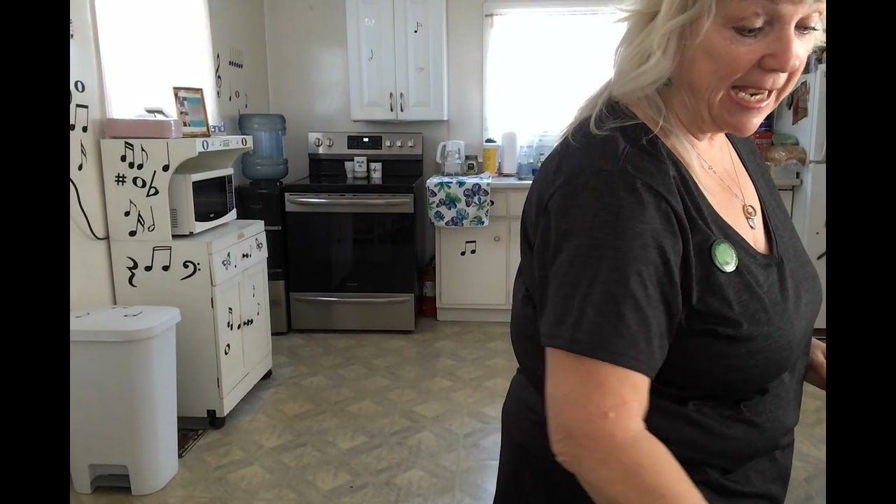 Waltzing In Misery - Line Dance Tutorial (Misery by PINK)