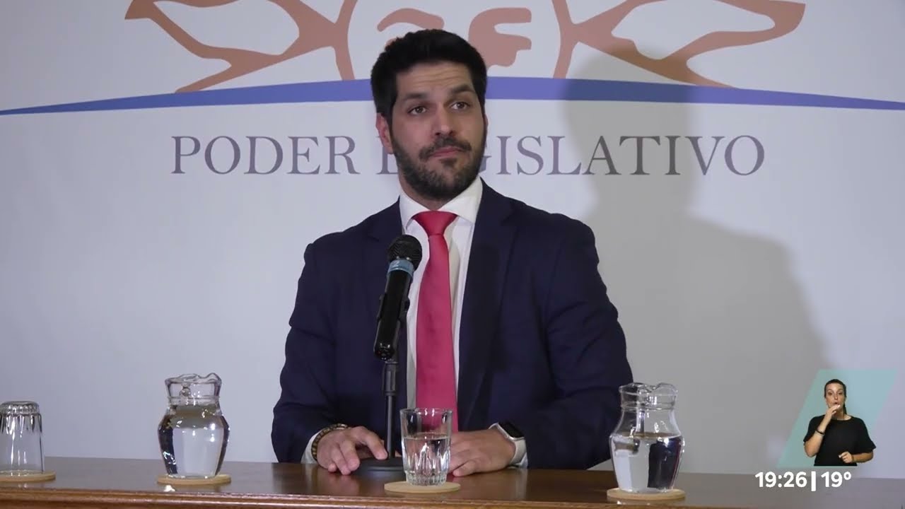 Denuncia contra el senador colorado Andr&eacute;s Ojeda por supuesta violaci&oacute;n de la Constituci&oacute;n