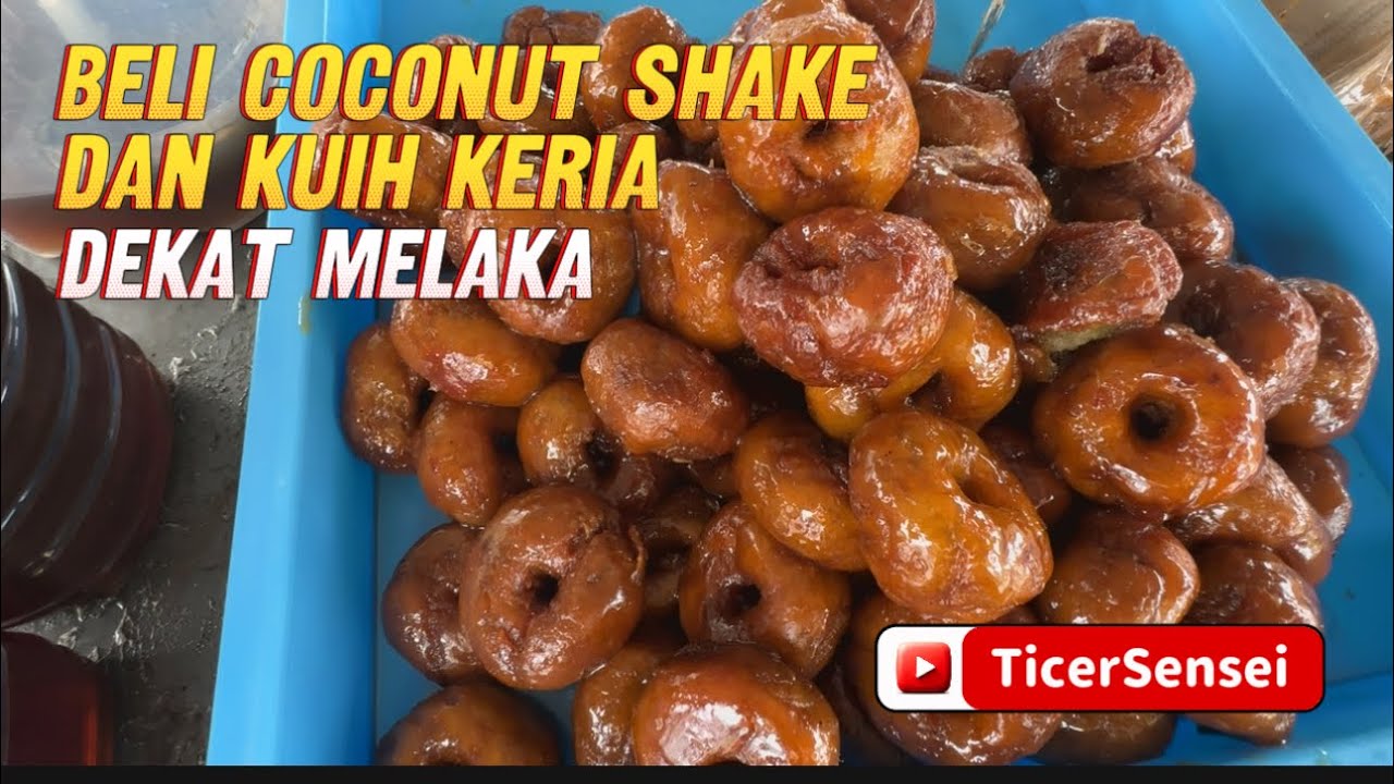 Beli coconut shake dan kuih keria dekat pantai klebang Melaka