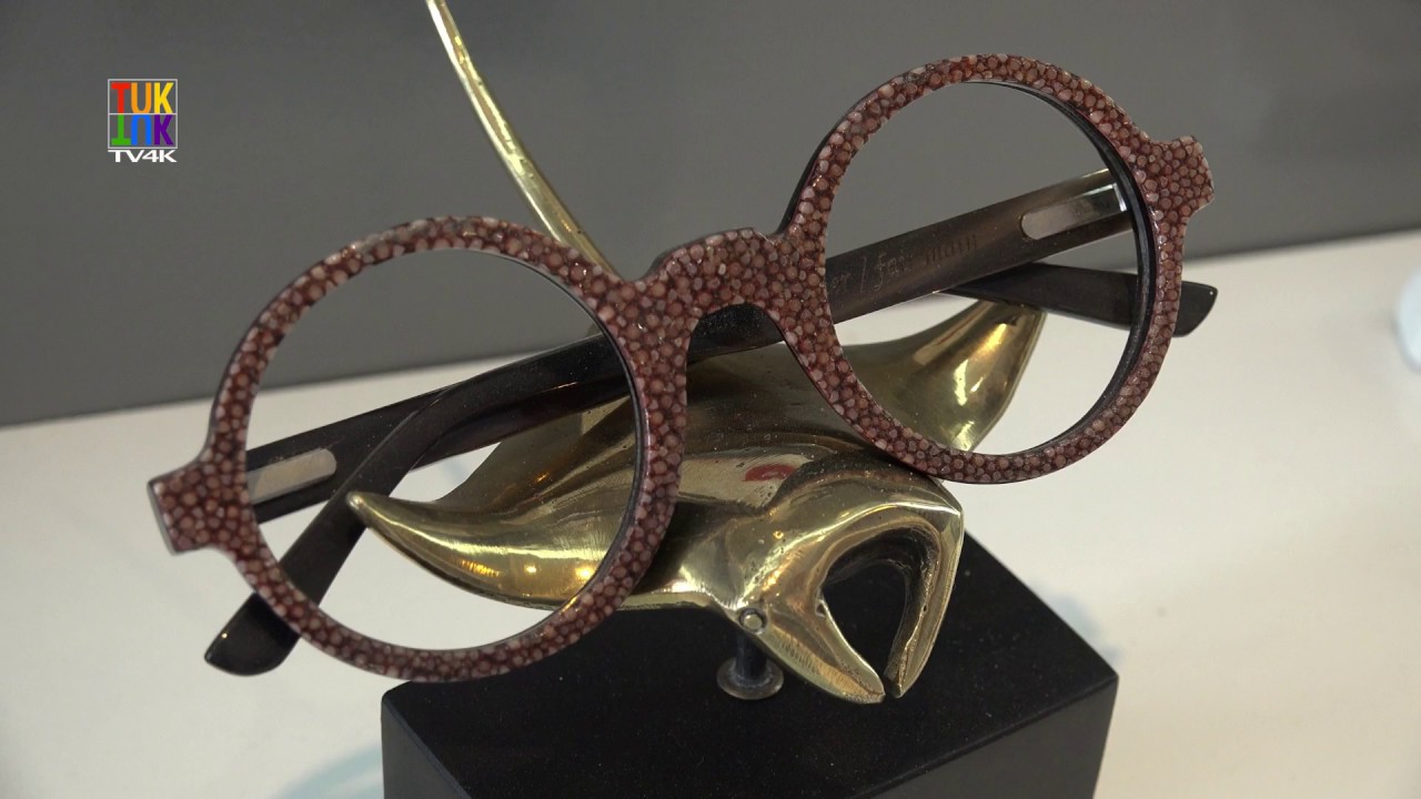 Jacques Danger - Artisan Lunetier - Siem Reap