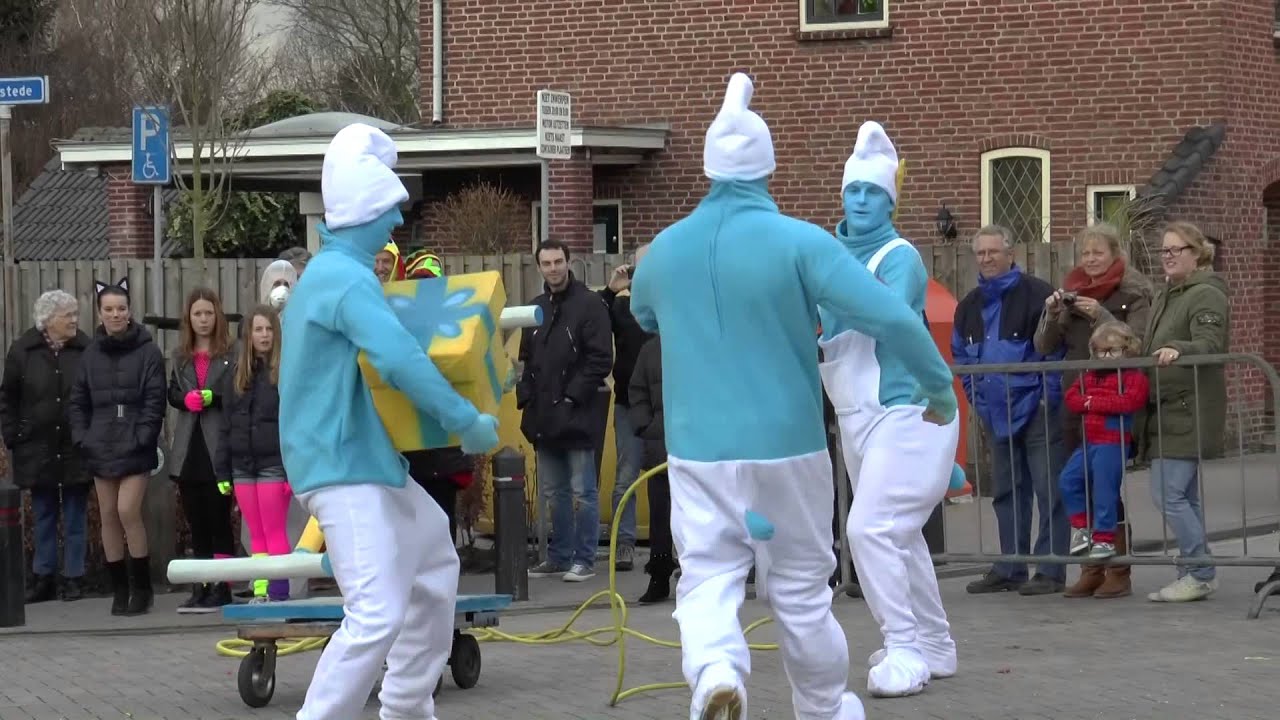 De Doeners '14 - Smurfen - Carnavalsact