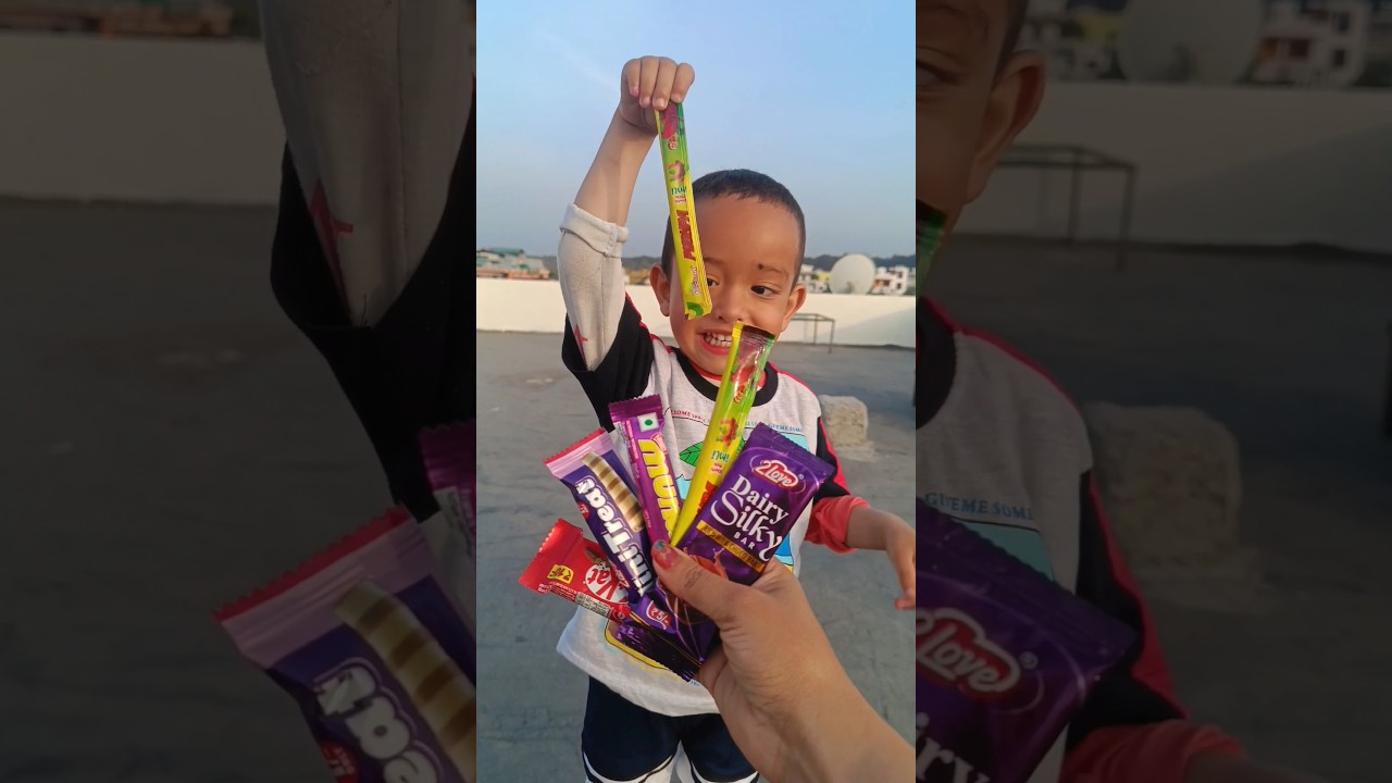 inme se sbse tasty chocolate koun si he 🤨😏🥳 #shorts #chocolate #ytshorts #tasty #fun #kitkat