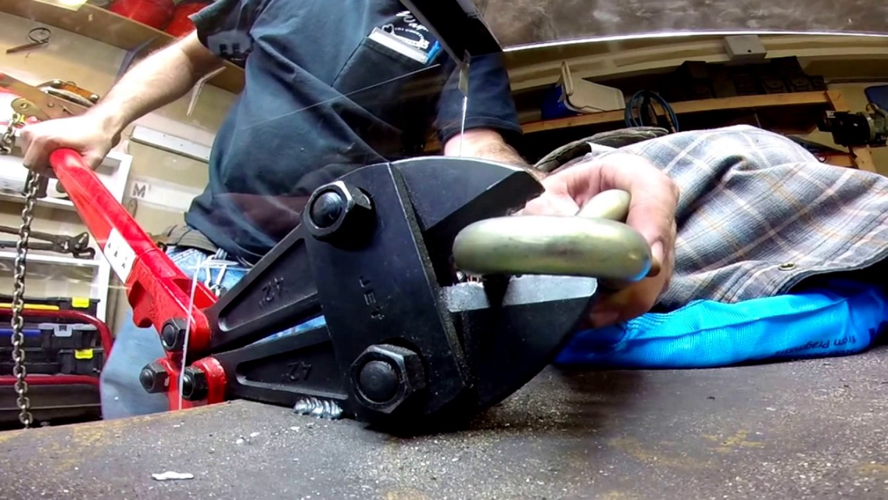 Bolt Cutters Croppers vs. Pragmasis Protector Almax Immobiliser 16mm Chain Cut with Angle Grinder.
