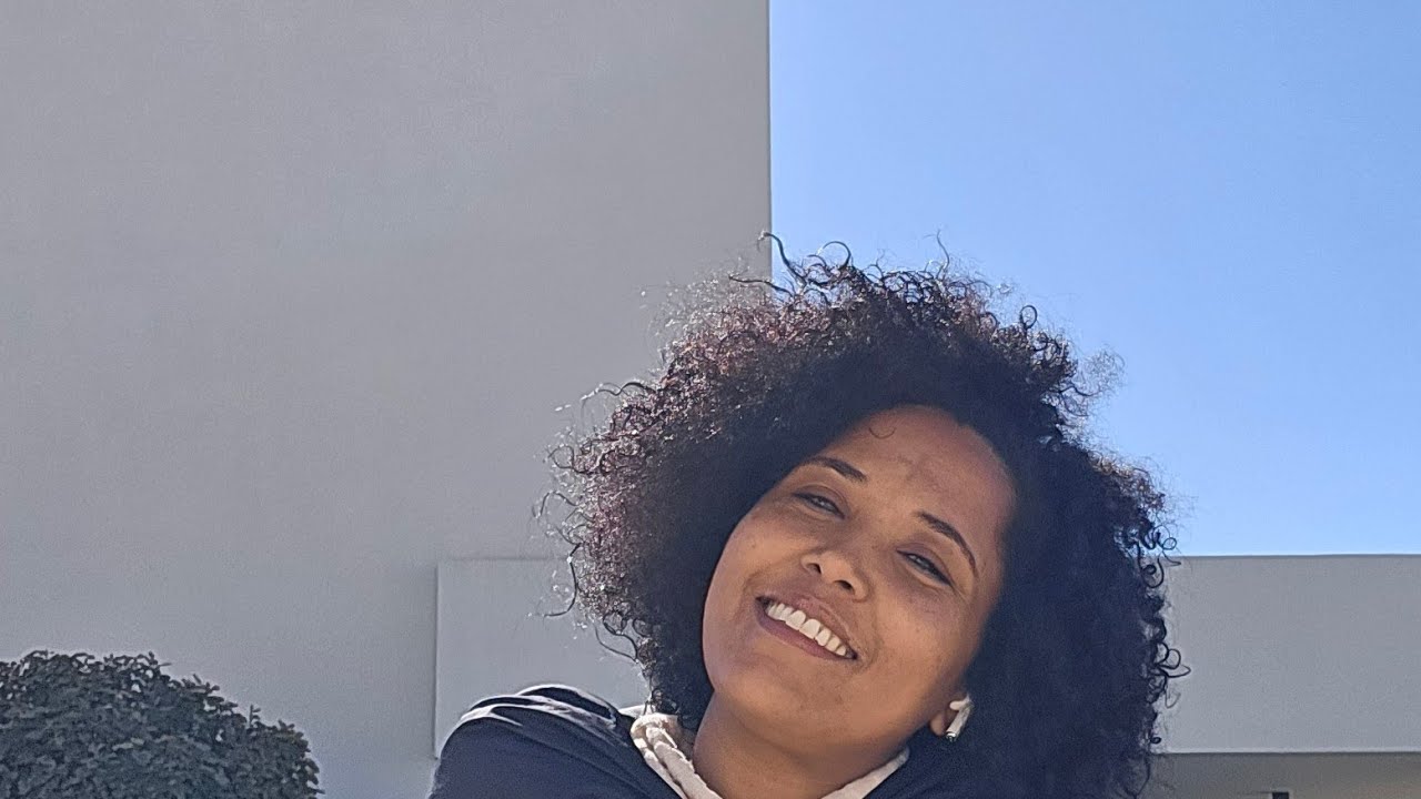 Mulualem Show ሙሉዓለም ሾው is live!ዱባይ የገባው ምንድነው🙆ኑ በመዳም ቤት እንደማመር 😄#ቫዚሊን እያለ ለምን በቡዙ ብር ውድ ክሬም ትገዛላችሁ