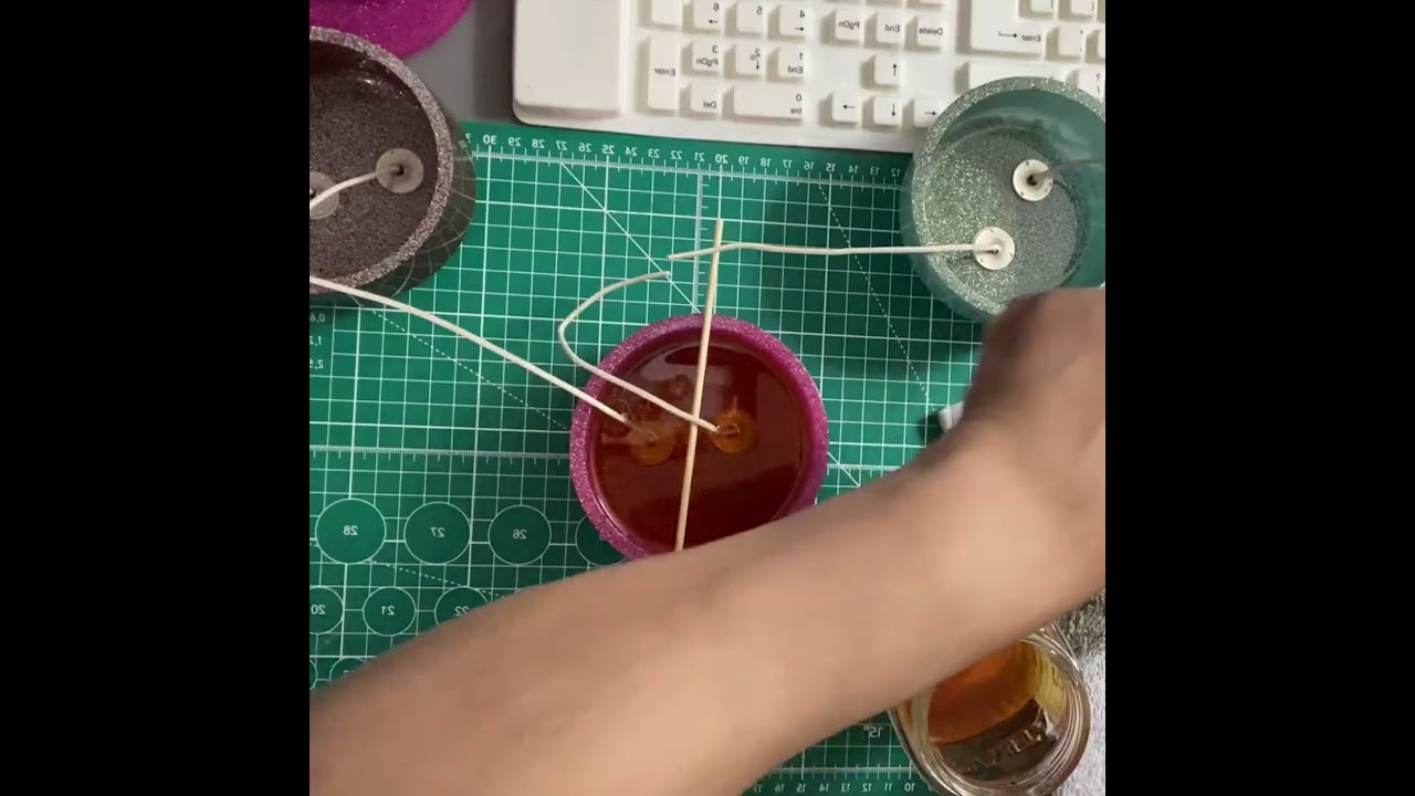 Turning another Epoxy Resin Container into a Candle.