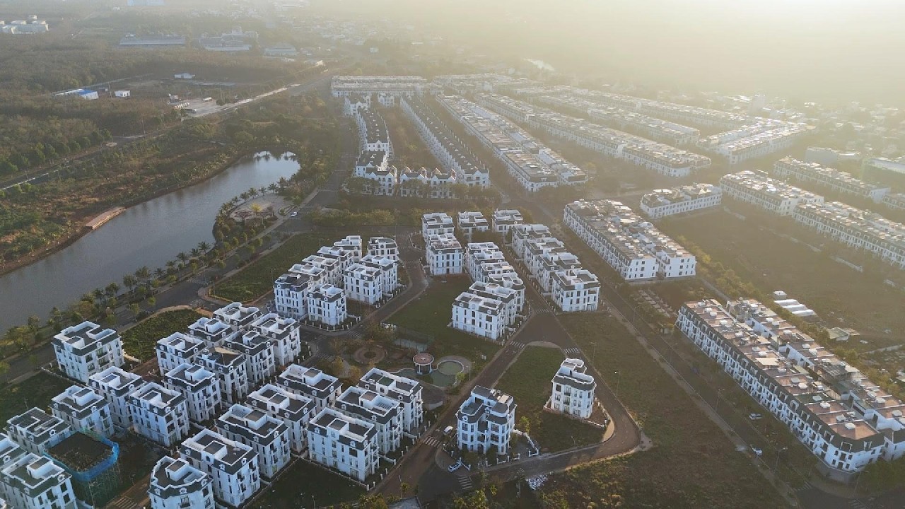 Mùng 5 tết Du xuân từ Đại lộ Đông Tây qua Xe tăng về Đôi Voi sắt | p. Buôn Ma Thuột | p. Tân An