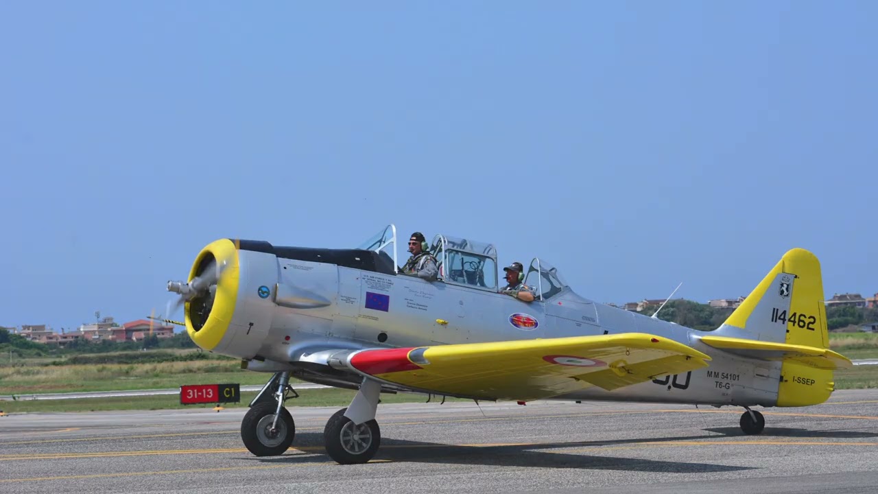 Air show centenario aeronautica militare. Parata aerei storici
