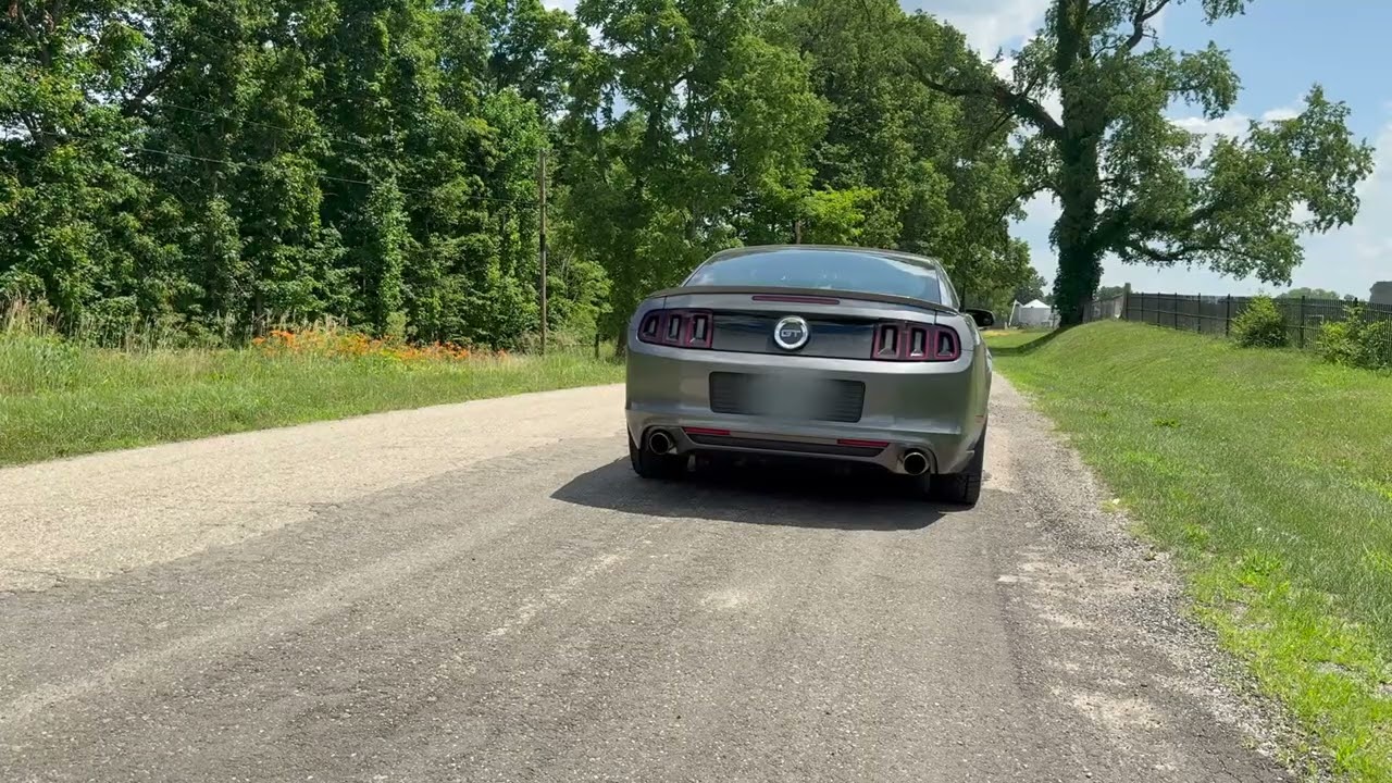 2014 Mustang GT &ndash; Kooks Long Tube Headers, Hi-Flow Cats, Corsa Extreme Mufflers &ndash; Revs